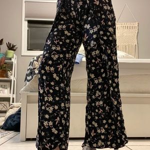 Floral Wideleg Pants